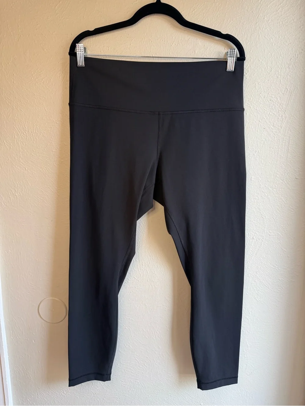 Lululemon Wunder Train High-Rise Crop 23